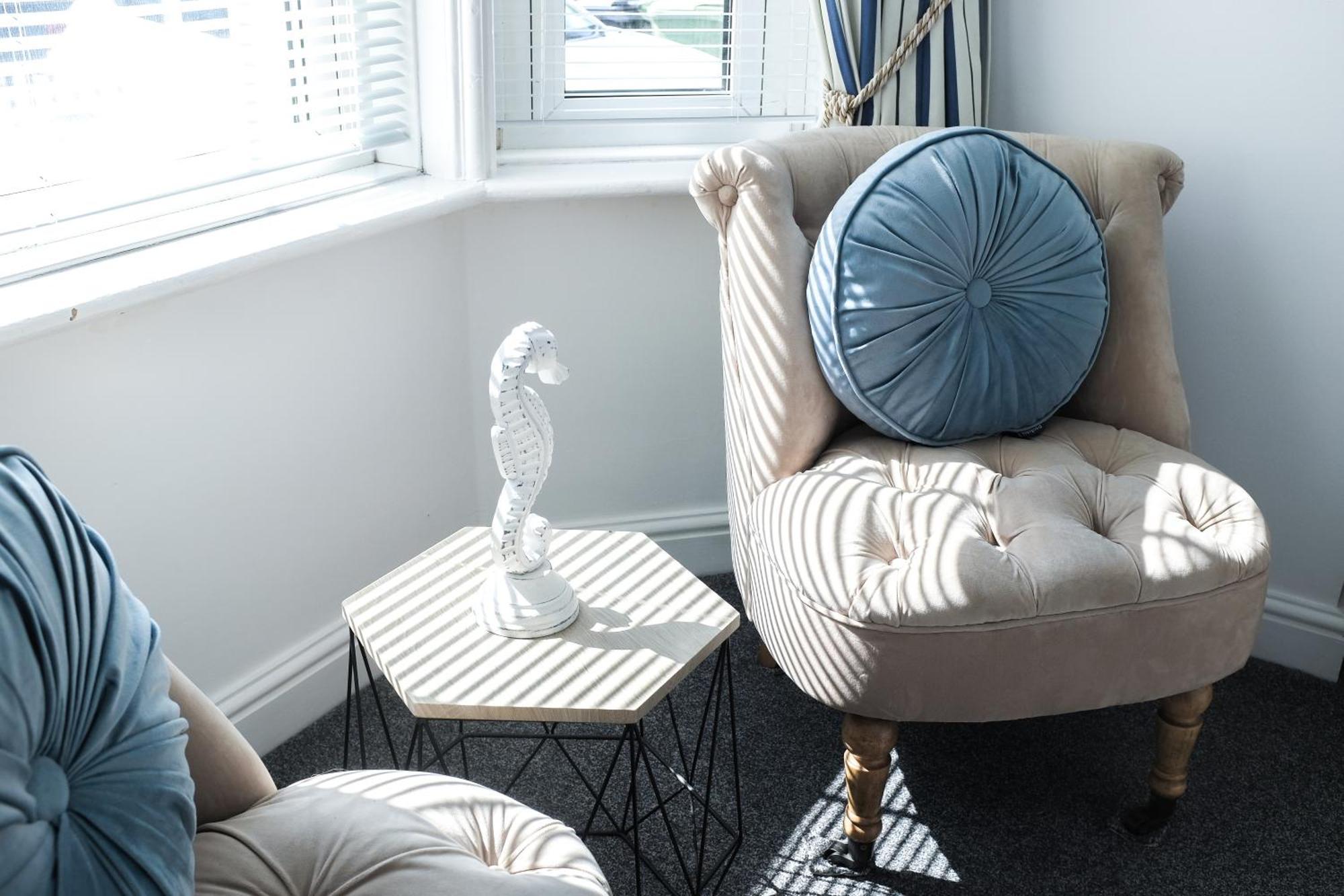 *newly Refurbished *central Appartement
