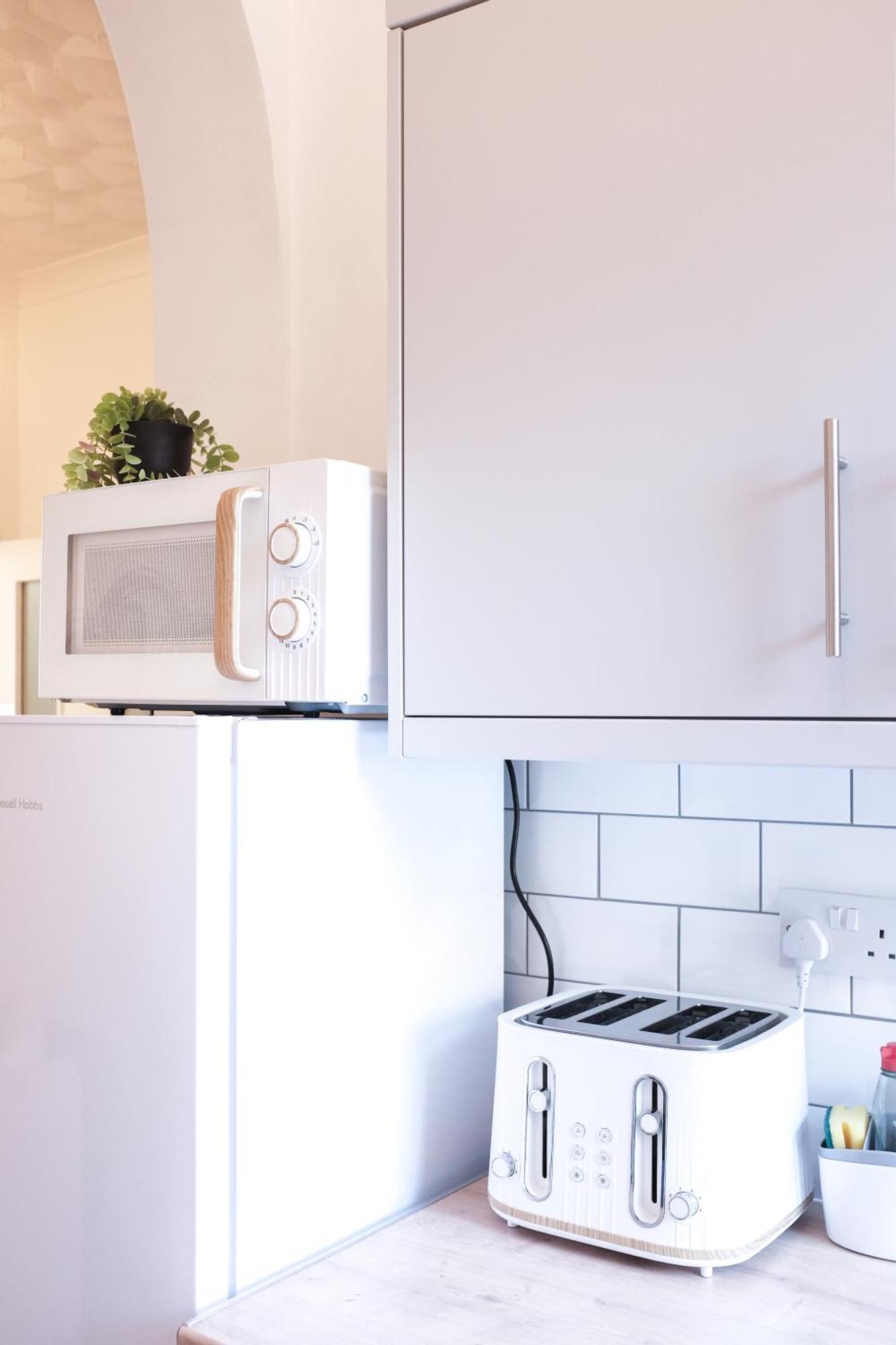 *newly Refurbished *central Appartement *